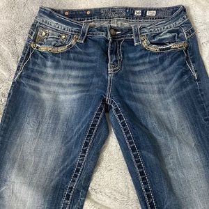 Sz 30 standard crop Miss Me jeans